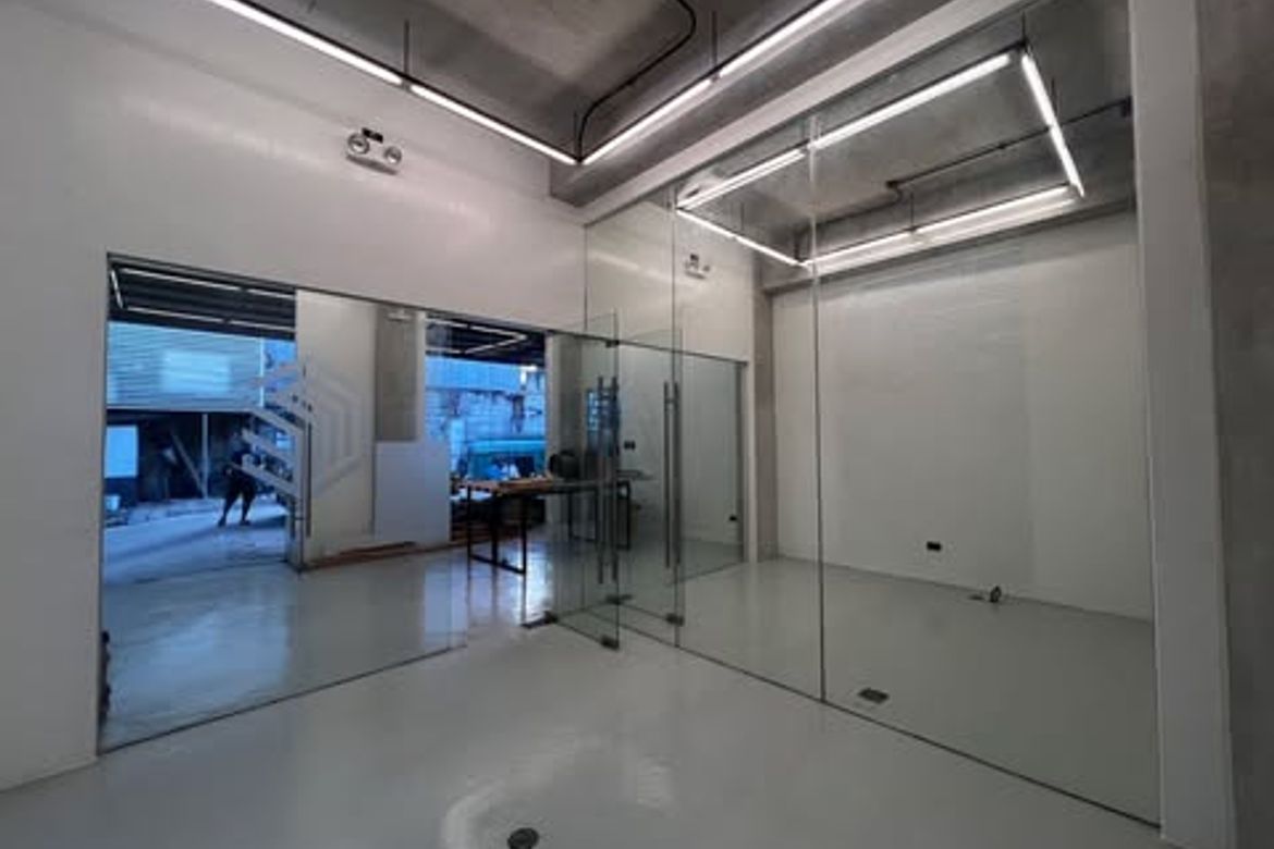 Warehouse / Factory for Sale in Ususan, Taguig, Metro Manila